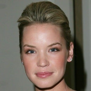 Ashley Scott Headshot 10 of 10