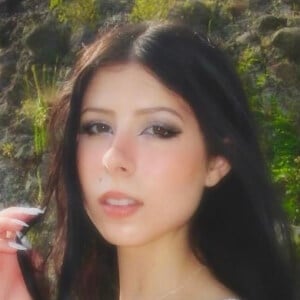 Ashley Sienna Headshot 3 of 4