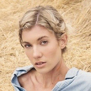 ashleyntay Headshot 6 of 10