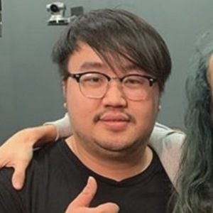 Asian Andy Headshot 6 of 10