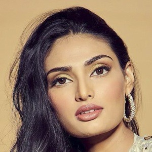 Athiya Shetty Headshot 3 of 10