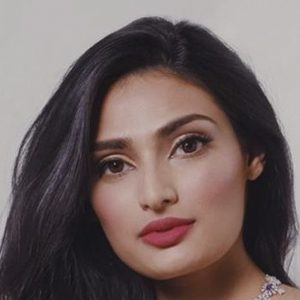 Athiya Shetty Headshot 4 of 10