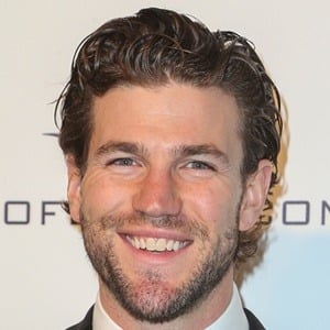 Austin Stowell Headshot 9 of 10