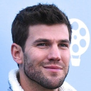 Austin Stowell Headshot 10 of 10