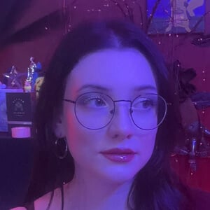 Ava Claire Headshot 7 of 12