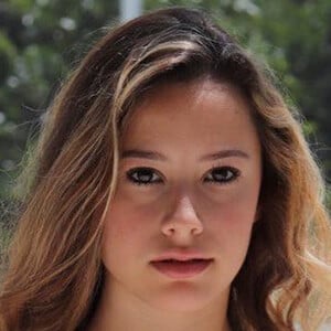 Avaryana Rose Headshot 15 of 17