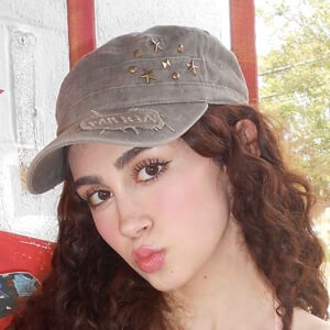 Avascreams Headshot 3 of 4