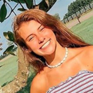 Averie Gilley Headshot 5 of 10