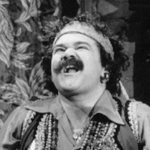 Avery Schreiber Headshot 2 of 2