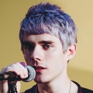 Awsten Knight Headshot 6 of 7