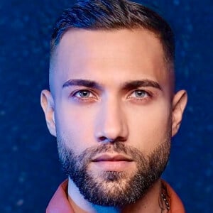 AX DAIN Headshot 2 of 2