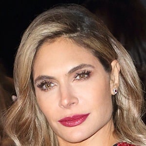 Ayda Field Headshot 5 of 6