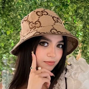 Aylin Alcántara Headshot 2 of 5