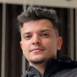 Aymen Boudraa Headshot 4 of 6