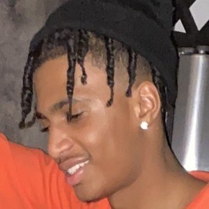 babytwinnn Headshot 2 of 10