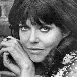 Barbara Feldon Headshot 3 of 7