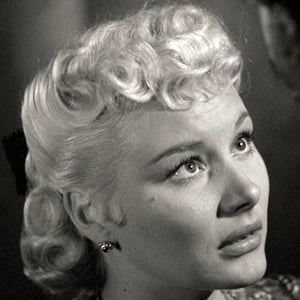 Barbara Payton Headshot 2 of 5