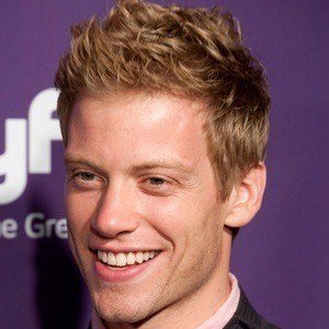 Barrett Foa - Bio, Family, Trivia | Famous Birthdays