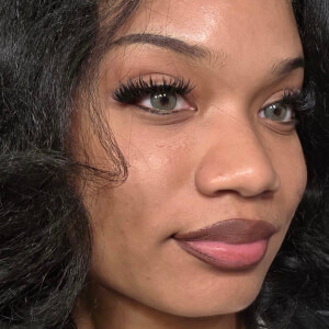 beautywithcali Headshot 3 of 3