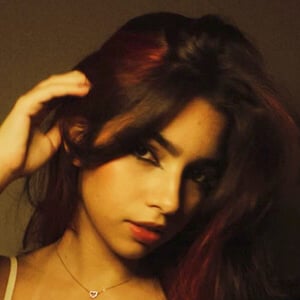 Beca do Beco Headshot 3 of 3