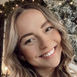 Becca Tapert Headshot 2 of 10