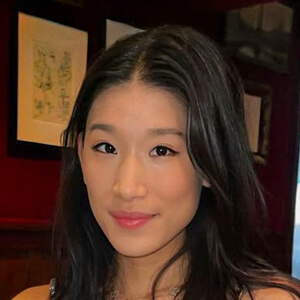 Beccaxbloom Headshot 5 of 6
