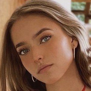begovelazquezz Headshot