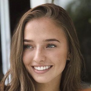 begovelazquezz Headshot