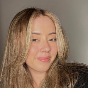 Belicia Arnold Headshot 4 of 6