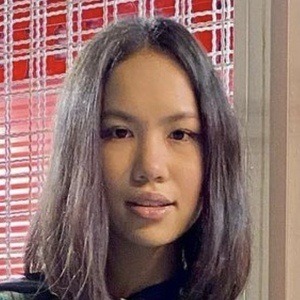 Bella Chiang Headshot
