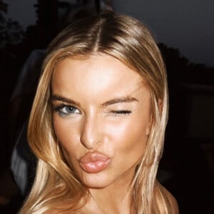 Bella Dane Headshot 6 of 7