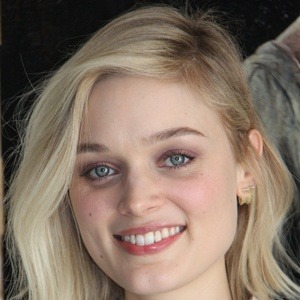 Bella Heathcote Headshot 7 of 10