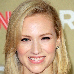 Beth Riesgraf - Bio, Family, Trivia | Famous Birthdays
