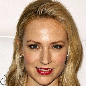 Beth Riesgraf - Bio, Family, Trivia | Famous Birthdays