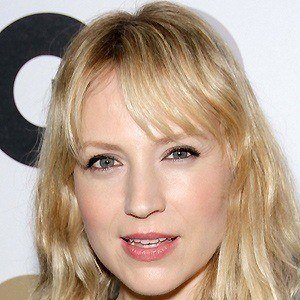 Beth Riesgraf - Bio, Family, Trivia | Famous Birthdays