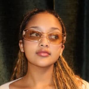 Bethany Zesu Headshot 9 of 9
