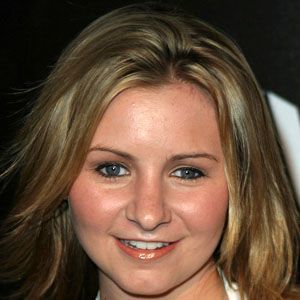 Beverley Mitchell Headshot 5 of 8