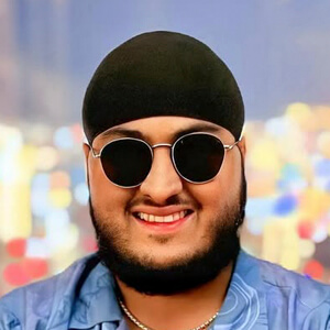 Bhavss14 Headshot 5 of 6