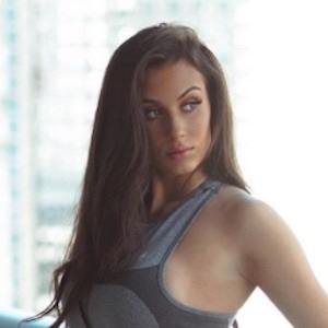 Bianca Kmiec Headshot 5 of 9