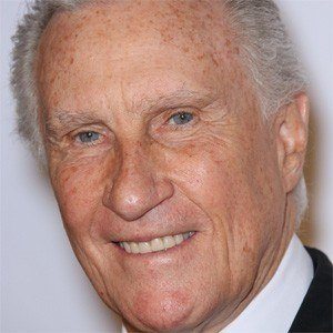 Bill Medley - Bio, Family, Trivia | Famous Birthdays