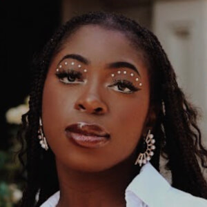 Bioebele Braide Headshot 3 of 8