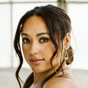 Bliss Poureetezadi Headshot 6 of 6