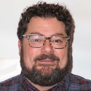 Bobby Moynihan Headshot 9 of 10