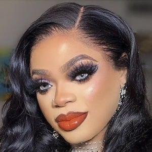 Bobrisky Headshot 7 of 9