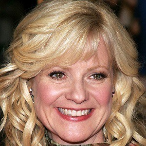 Bonnie Hunt - Bio, Family, Trivia | Famous Birthdays