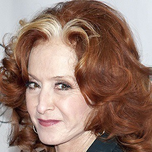 Bonnie Raitt - Bio, Family, Trivia | Famous Birthdays