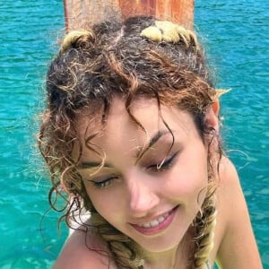 Bonnierabbit - Age, Family, Bio | Famous Birthdays