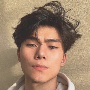 Brandon Chai Headshot 6 of 10