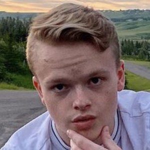 Braydon Roy Headshot 2 of 10