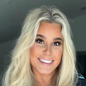 brazybecca Headshot 5 of 6